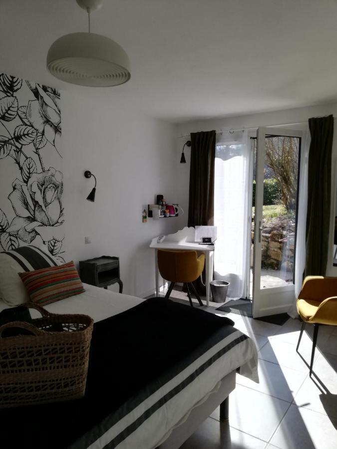 Hotel Les Perluètes Carennac Esterno foto